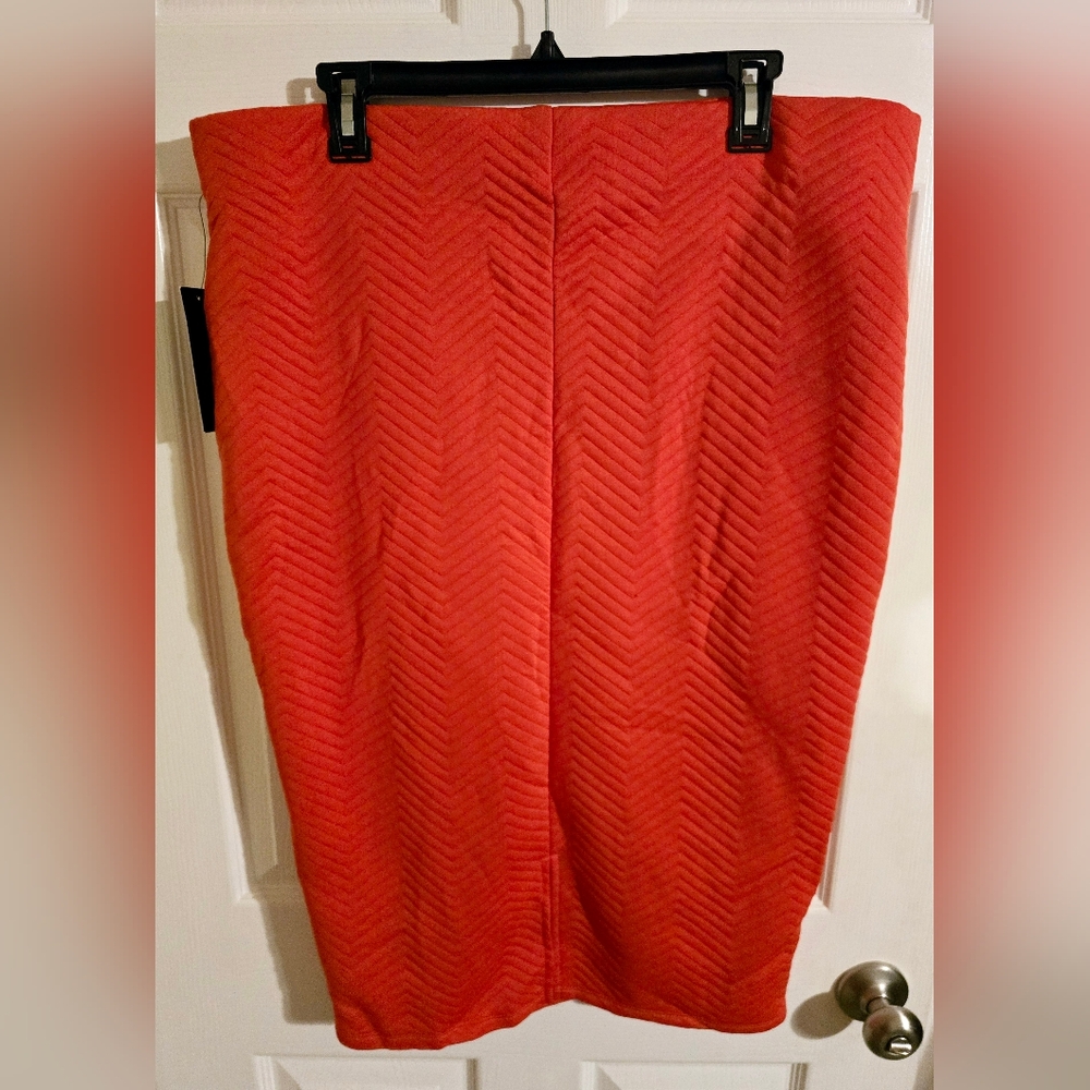 Plus Size Coral Pencil Skirt - Picture 2 of 4